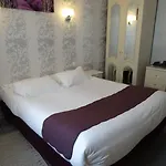 Western Montgomery Hotel 3*