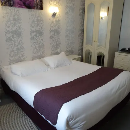 Western Montgomery Hotel 3*