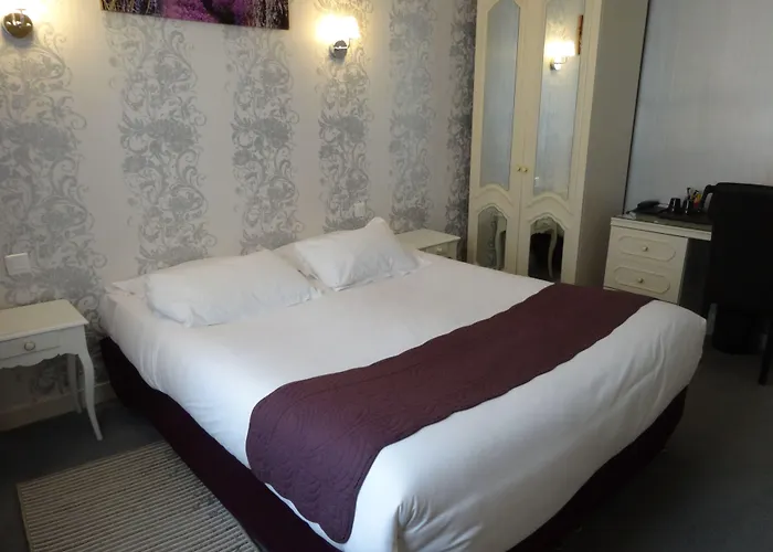 Western Montgomery Hotel 3*