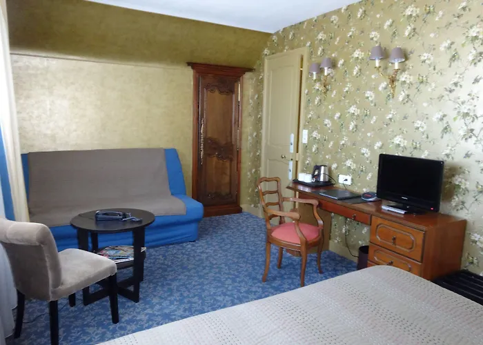 Western Montgomery Hotel 3*